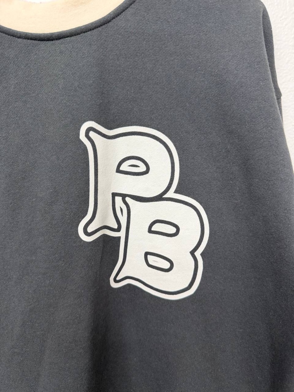 Playboy by PacSun Men’s Graphic Crewneck Sweatshirt Black Beige Oversized - Picture 2 of 9